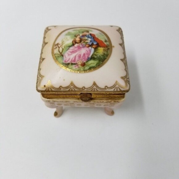 Antique Porcelain Jewelry Dish Hand Painted Victorian Young Lovers Footed - Picture 2 of 9